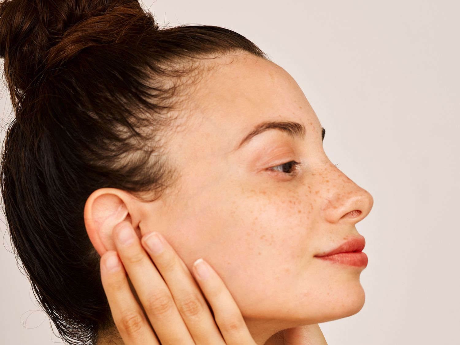 how to get a strong jawline